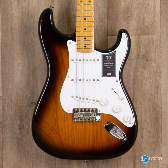 Fender 70th anniversary american vintage II 1954 stratocaster 2 tons sunburst